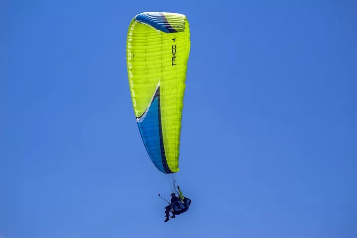 paraglide